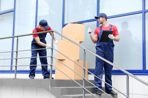 Removal truck hire for homes and flats in Clapham